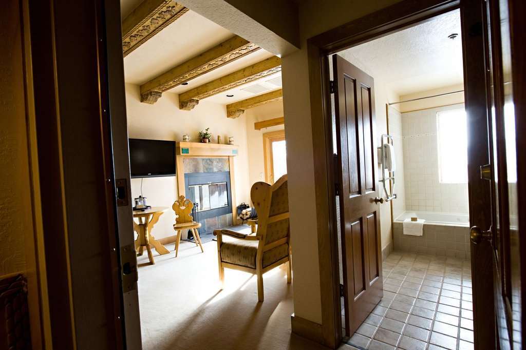 The Alpenhof Hotel Teton Village Room photo